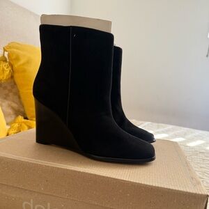 Dolce Vita Onyx Suede Ankle Boots